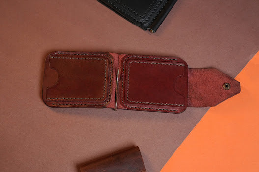 Modern Minimalist Leather Wallet with Center Cash Pin