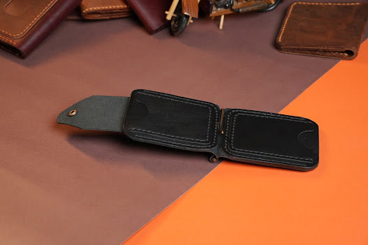 Modern Minimalist Leather Wallet with Center Cash Pin